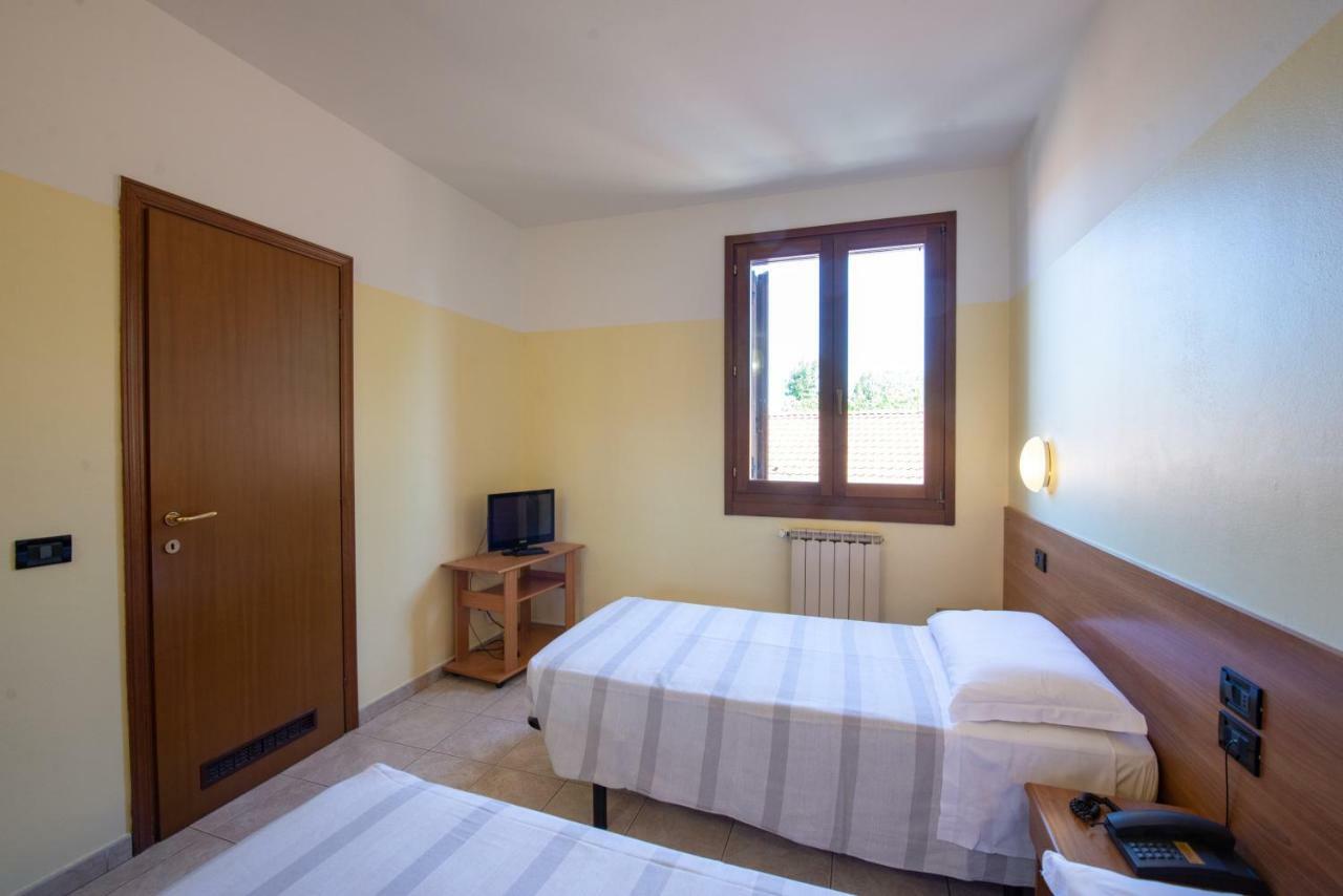 Hotel Fattori Болонья Екстер'єр фото